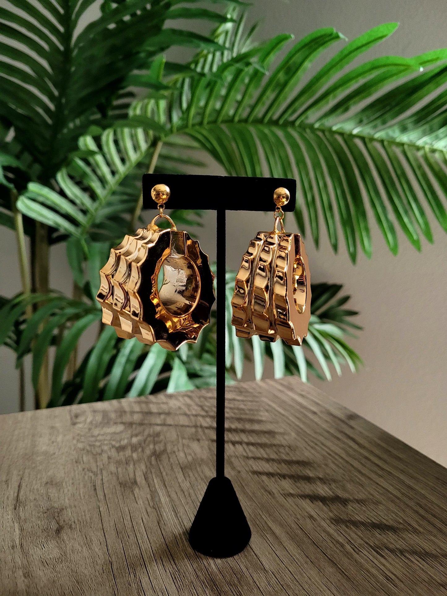 Keshia | Round Hoop Earrings - Gold